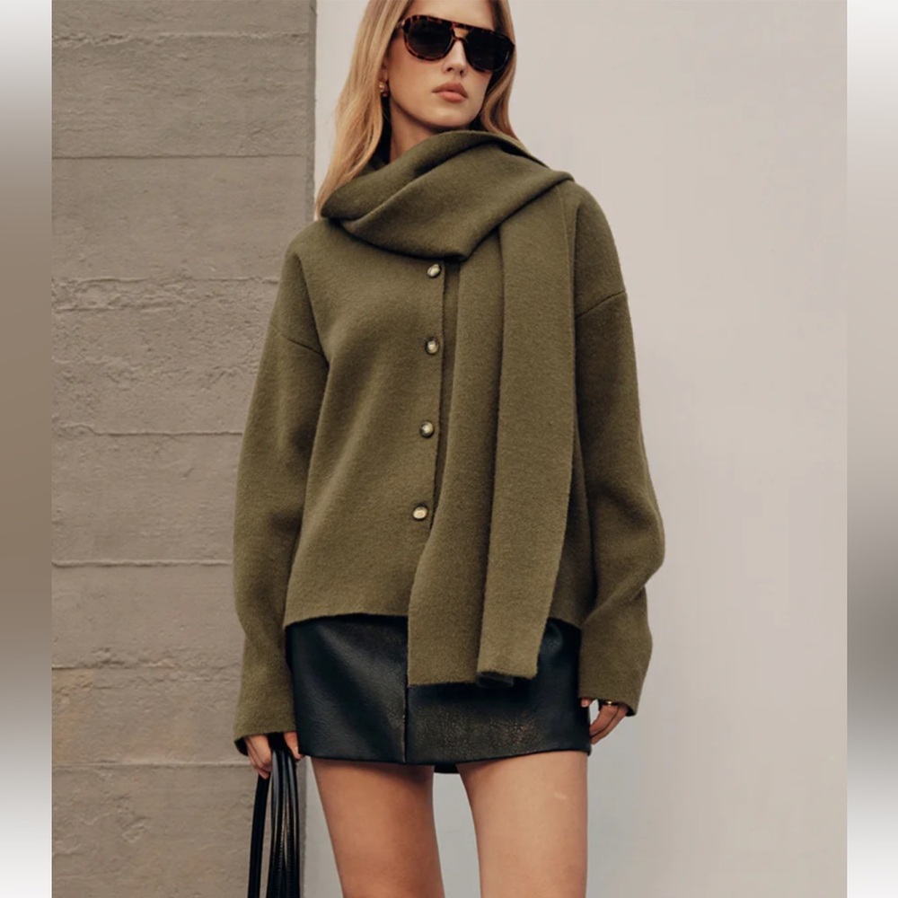 Commense Button Front Knit Cardigan with Matching Scarf in Dark Green Size S
